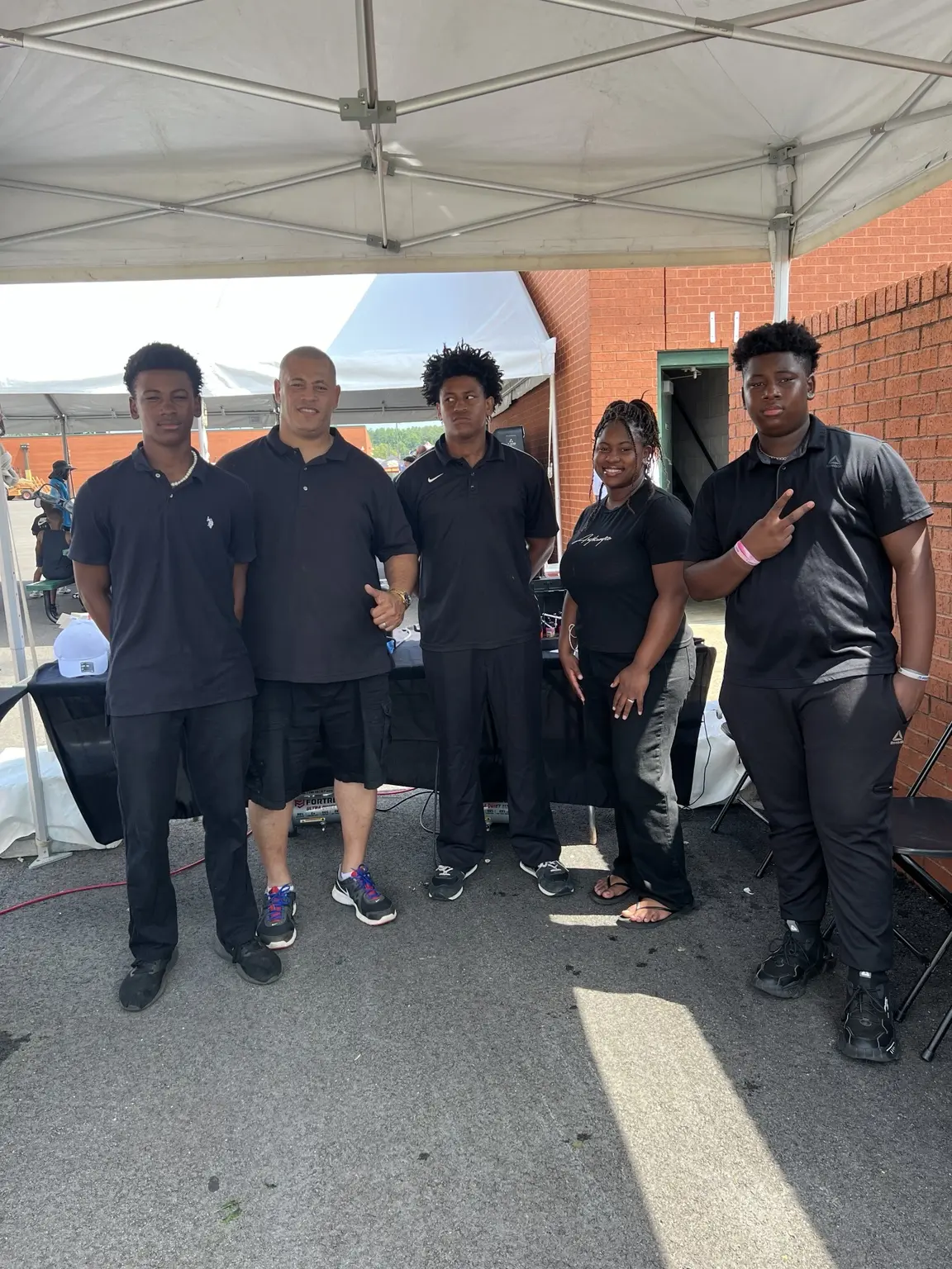 3JS Airbrushing artist team working at a Nike event in Memphis Tennessee
